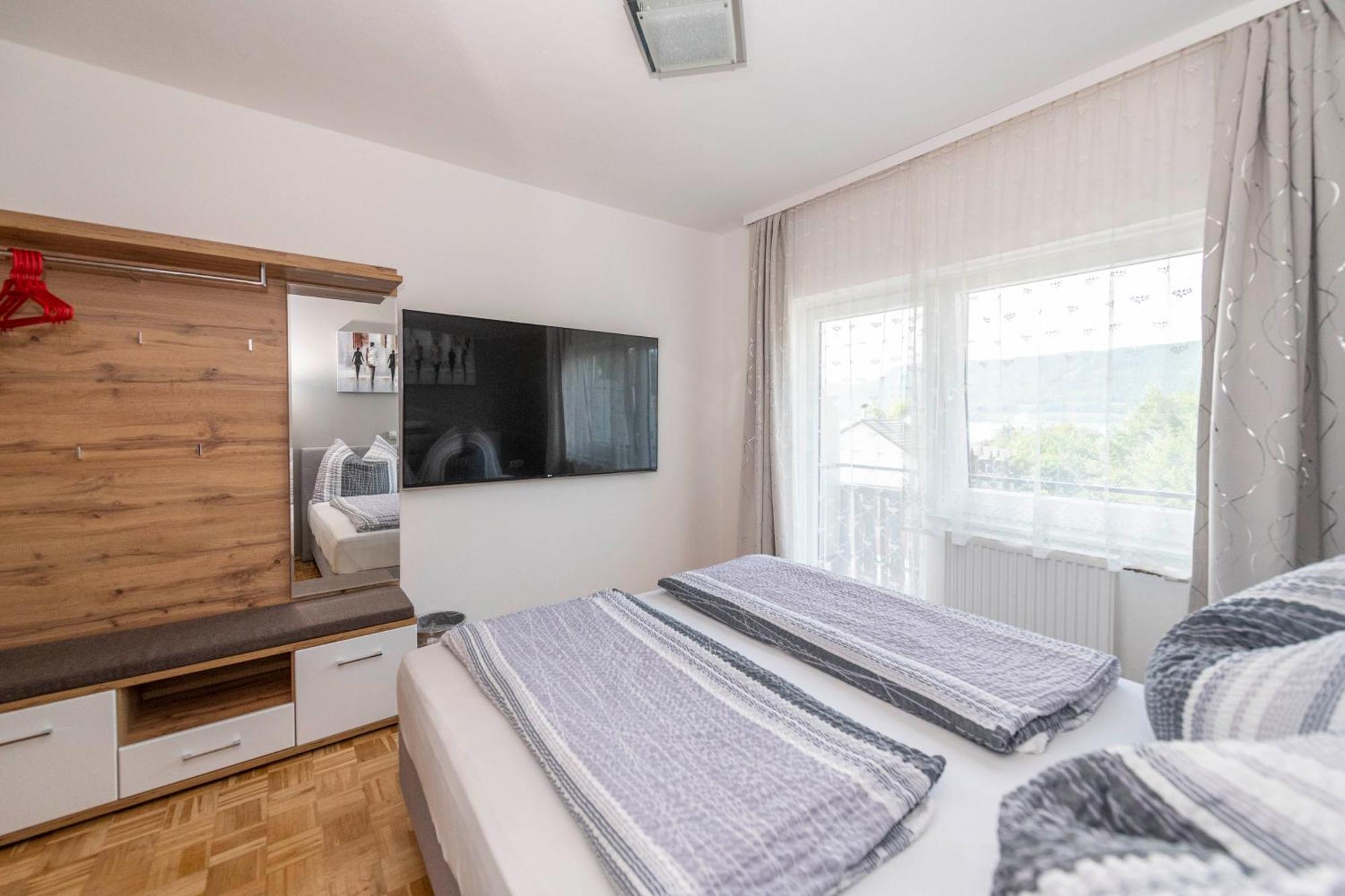 Gaestehaus Genf Velden am Wörthersee Kamer foto